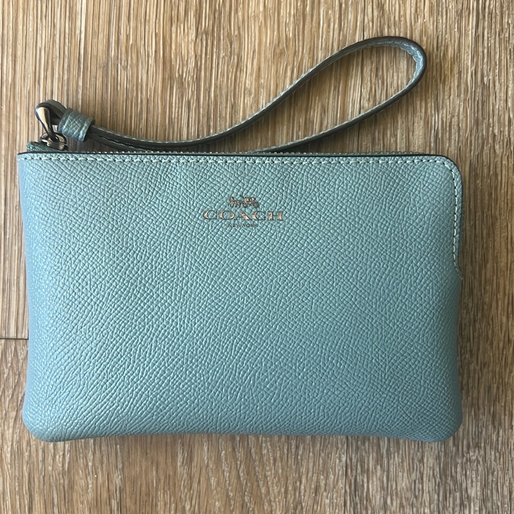 Designer coin purse (COACH)